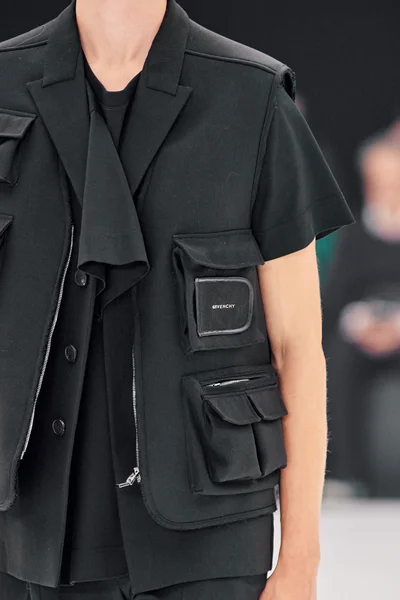 Look 5